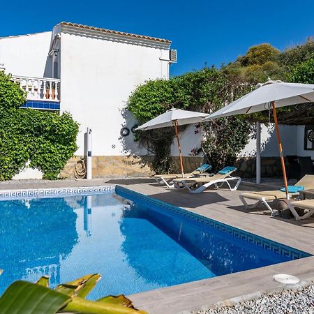 Campo Agave Luxury Tents Sayalonga Εξωτερικό φωτογραφία