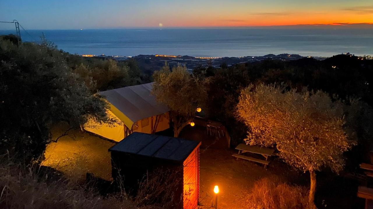 Campo Agave Luxury Tents Sayalonga Εξωτερικό φωτογραφία