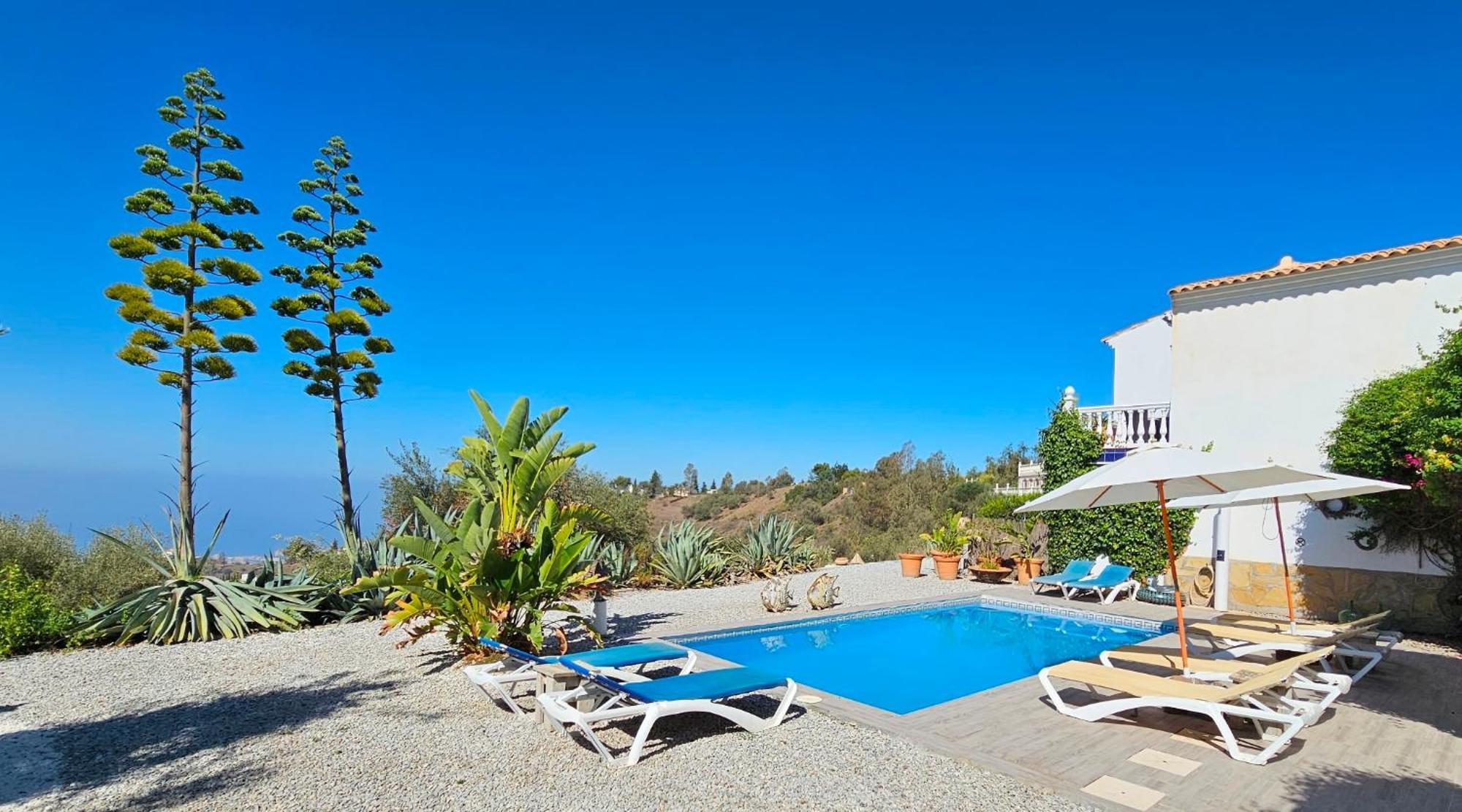 Campo Agave Luxury Tents Sayalonga Εξωτερικό φωτογραφία