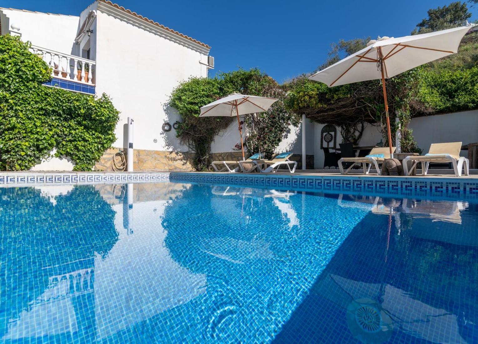 Campo Agave Luxury Tents Sayalonga Εξωτερικό φωτογραφία