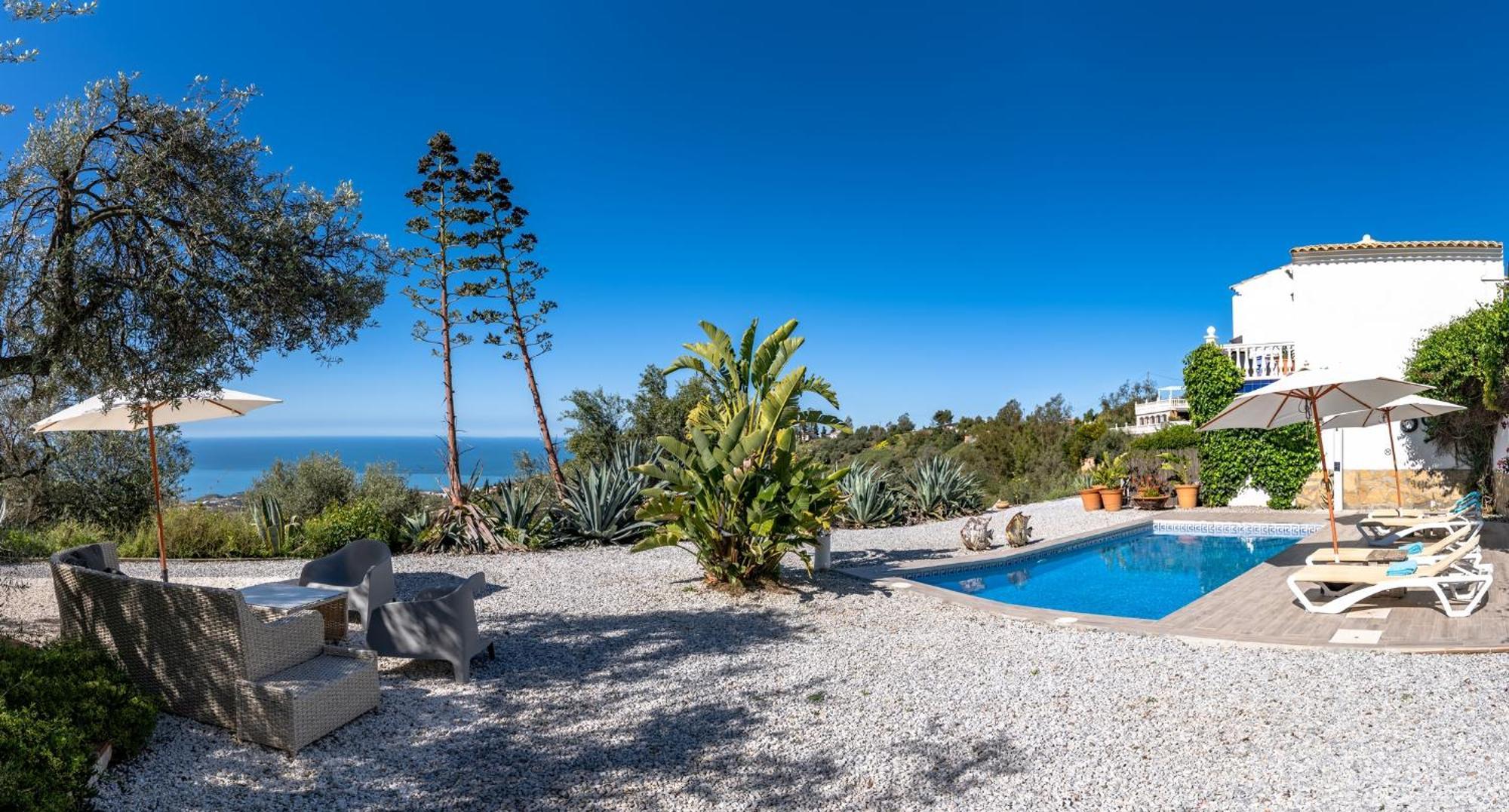 Campo Agave Luxury Tents Sayalonga Εξωτερικό φωτογραφία